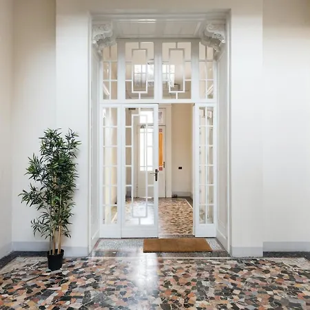 Apartment Plum Guide - Peach Pip Como