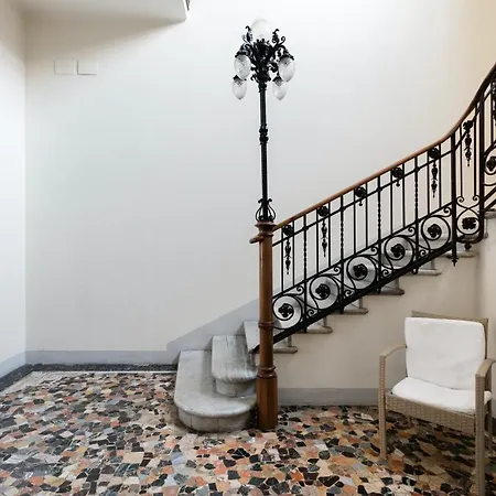 Apartment Plum Guide - Peach Pip Como